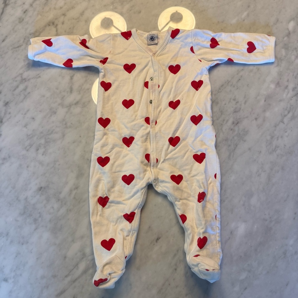 Petit Bateau White and Red Heart Kids Footie 2 months 1T